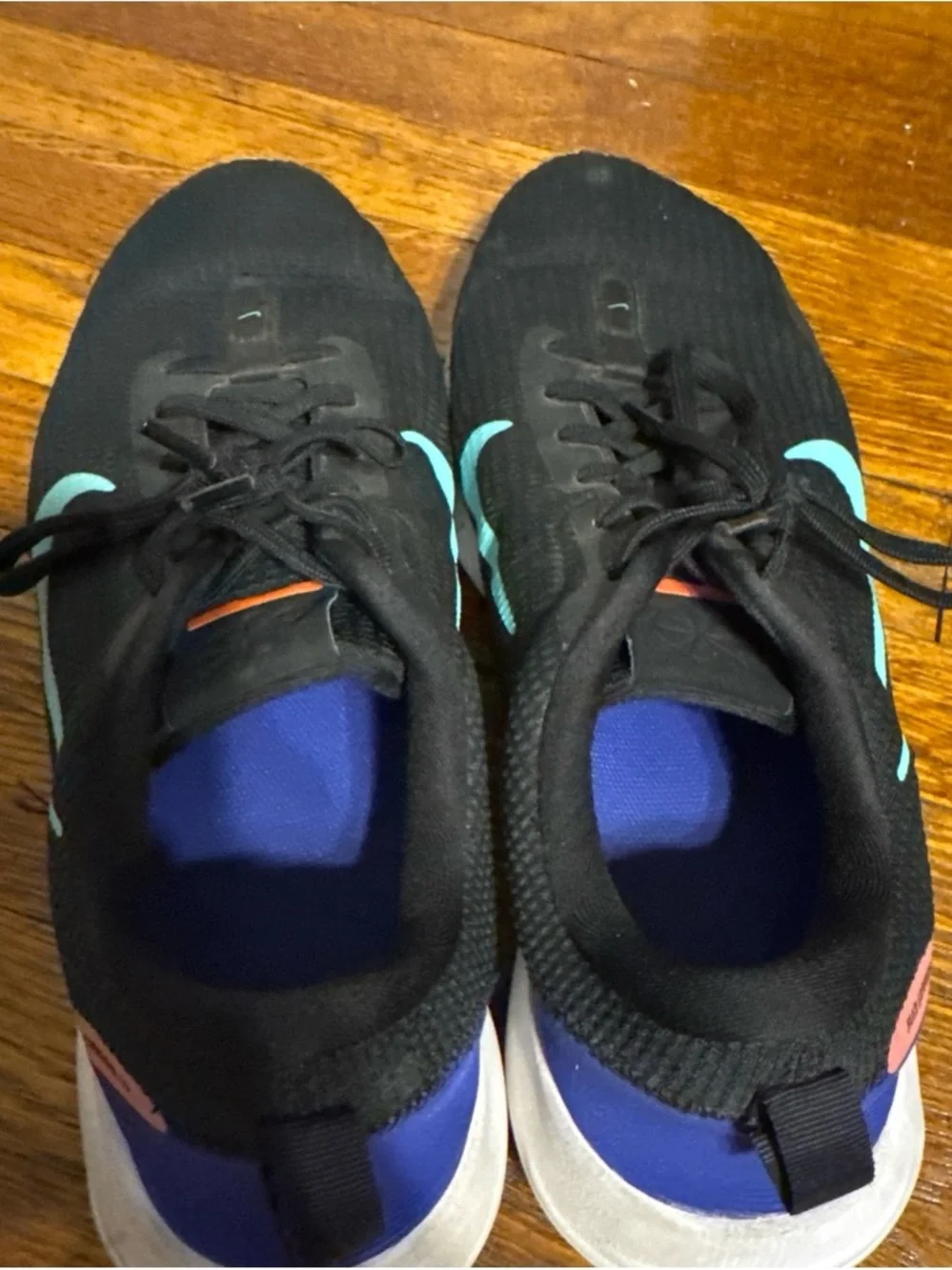 Nike Men’s Black Athletic Shoes with Teal Swoosh